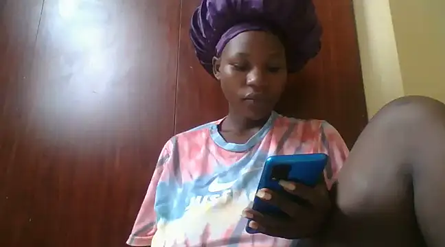 prettychic5 online show from 12/24/24, 06:33