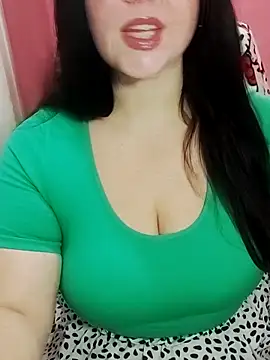 Snapshot of ErikaVlovely chatting on 11/02/25, 08:22 ErikaVlovely online show from 11/02/25, 08:22