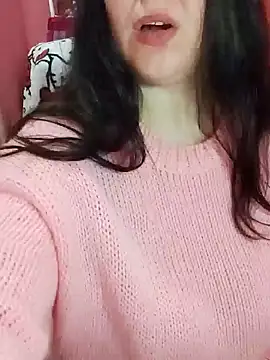 Snapshot of ErikaVlovely chatting on 11/10/25, 01:48 ErikaVlovely online show from 11/10/25, 01:48