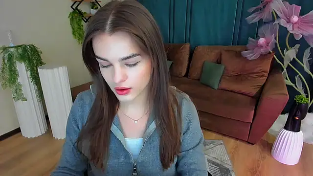 Snapshot of FinalAccord chatting on 10/21/25, 10:27 FinalAccord online show from 10/21/25, 10:27