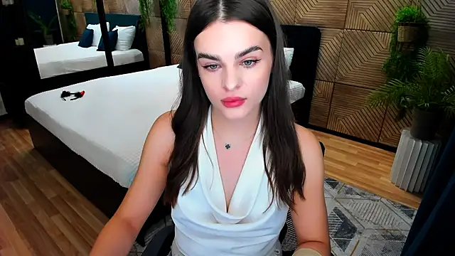 Snapshot of FinalAccord chatting on 10/25/25, 10:12 FinalAccord online show from 10/25/25, 10:12