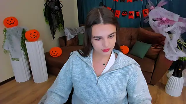 Snapshot of FinalAccord chatting on 11/04/25, 10:25 FinalAccord online show from 11/04/25, 10:25