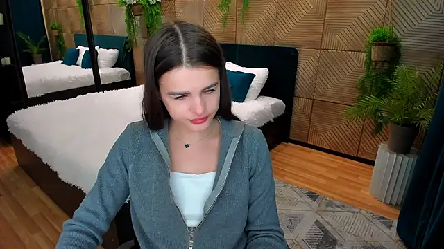 Snapshot of FinalAccord chatting on 11/23/25, 10:15 FinalAccord online show from 11/23/25, 10:15