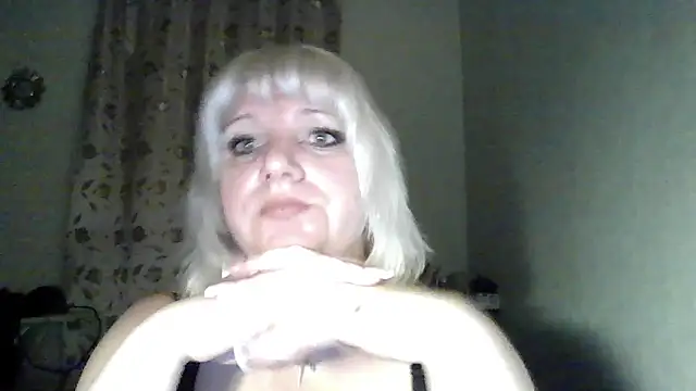 MeilomaWesa online show from 11/18/25, 06:34