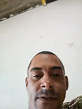 Snapshot of RoludoDF chatting on 06/10/26, 12:15 RoludoDF online show from 06/10/26, 12:15