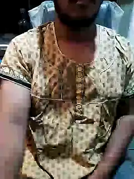 Snapshot of mrshine chatting on 10/24/25, 04:47 mrshine online show from 10/24/25, 04:47