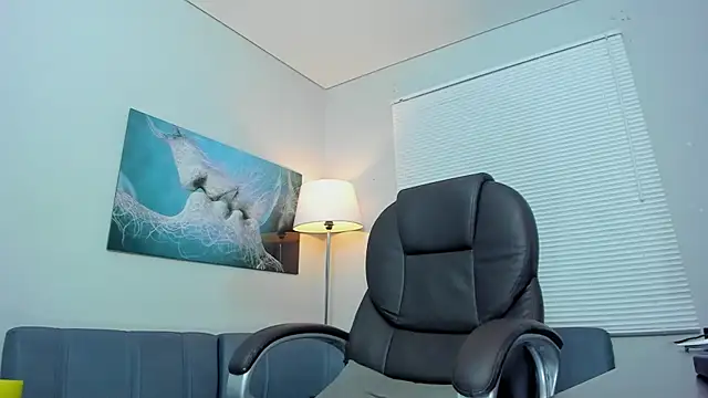 Snapshot of vincen_jose chatting on 10/03/25, 04:53 vincen jose online show from 10/03/25, 04:53