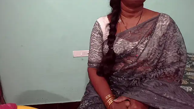 shrutitelugu69 online show from 02/05/26, 01:49