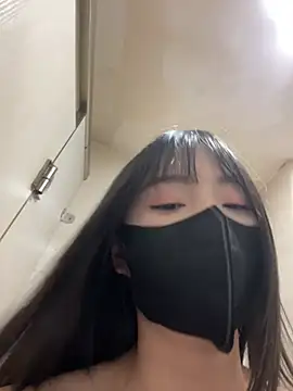Snapshot of Asia-Lynn chatting on 04/07/26, 10:48 Asia-Lynn online show from 04/07/26, 10:48