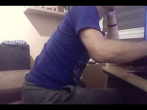 Snapshot of matejk chatting on 09/25/25, 05:05 matejk online show from 09/25/25, 05:05