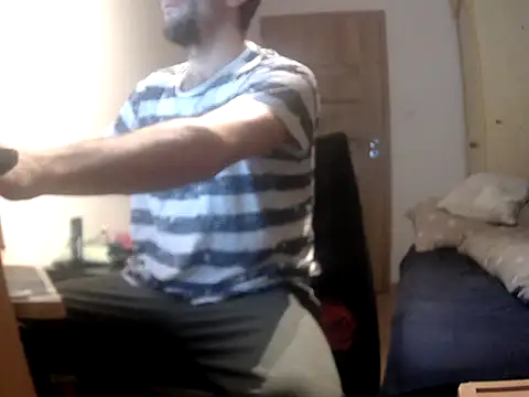 Snapshot of matejk chatting on 10/31/25, 05:58 matejk online show from 10/31/25, 05:58