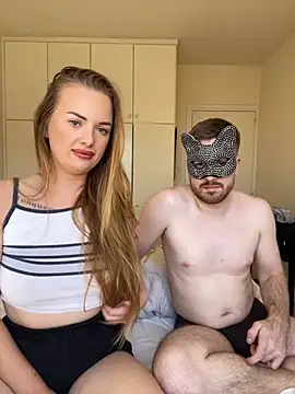 ElenaRebelle online show from 10/05/25, 11:19