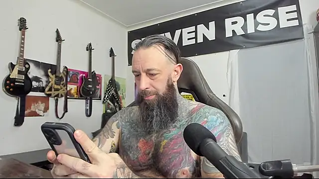StevenRiseNYC online show from 01/08/25, 01:41