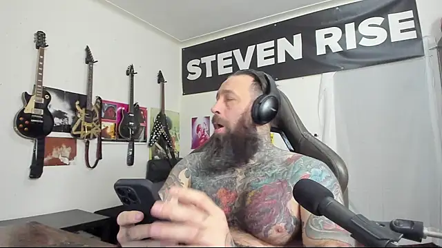 StevenRiseNYC online show from 01/25/25, 06:24