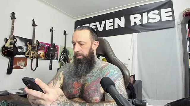 StevenRiseNYC online show from 01/31/25, 11:24