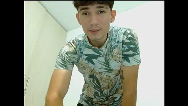 Snapshot of ChicoMaloFfF chatting on 09/24/25, 08:12 ChicoMaloFfF online show from 09/24/25, 08:12