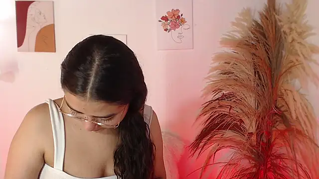  Kim  M online show from 09/13/25, 11:54