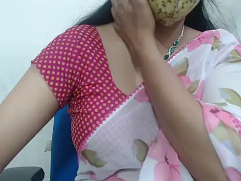 Lovely Siri 23 online show from 10/28/25, 05:00