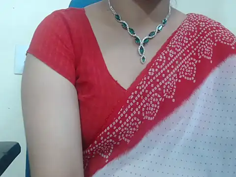 Lovely Siri 23 online show from 11/02/25, 12:07