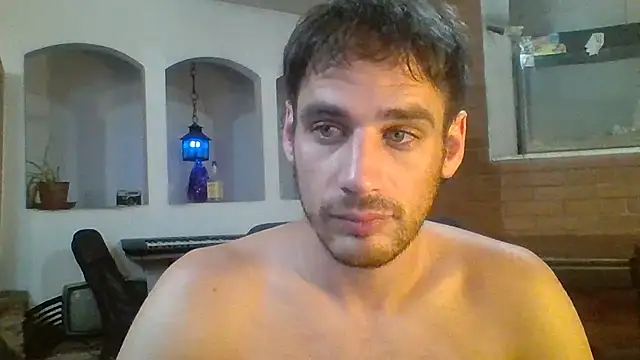 Snapshot of Stevenson988 chatting on 01/12/26, 05:12 Stevenson988 online show from 01/12/26, 05:12