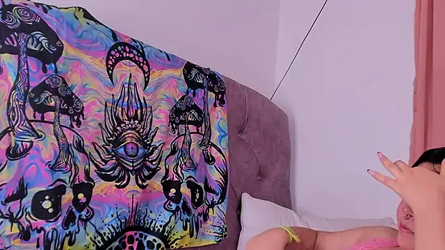amy 18 online show from 01/15/25, 07:26