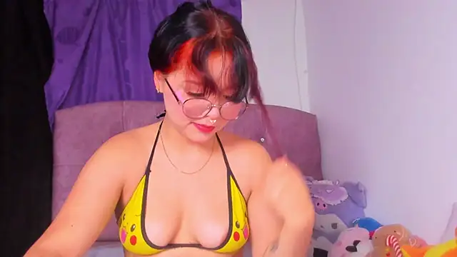 amy 18 online show from 09/20/25, 08:37