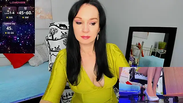 Snapshot of Sofia_Ford chatting on 02/06/26, 08:18 Sofia Ford online show from 02/06/26, 08:18