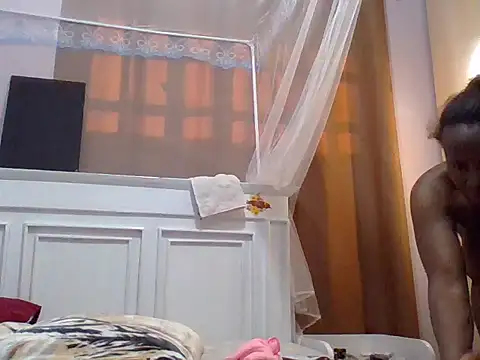 sweet-fancy online show from 06/05/26, 05:47