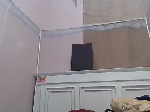 sweet-fancy online show from 07/16/26, 06:36