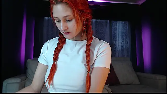 Snapshot of skinny_Raven chatting on 11/05/25, 05:02 skinny Raven online show from 11/05/25, 05:02