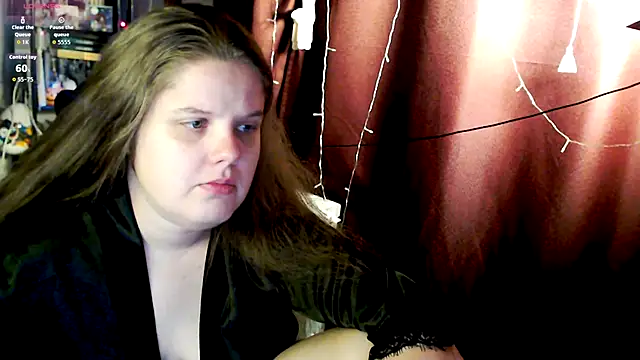 Snapshot of so_cute777 chatting on 11/12/25, 12:44 so cute777 online show from 11/12/25, 12:44