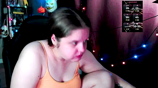 Snapshot of so_cute777 chatting on 12/15/25, 04:11 so cute777 online show from 12/15/25, 04:11