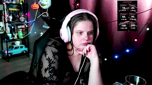 Snapshot of so_cute777 chatting on 12/18/25, 06:52 so cute777 online show from 12/18/25, 06:52