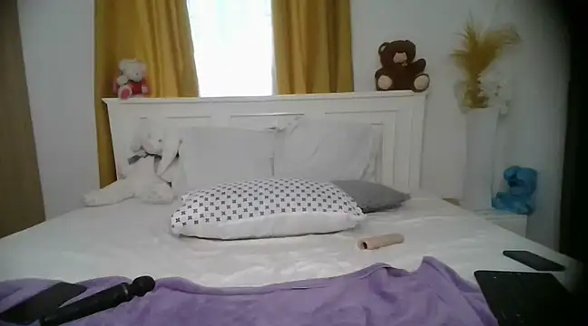 Snapshot of NAUGHTY__EBONY chatting on 02/10/25, 07:04 NAUGHTY  EBONY online show from 02/10/25, 07:04