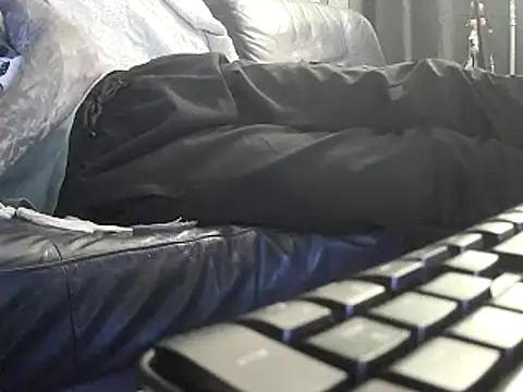 PIercingBoy38 online show from 01/11/25, 06:44