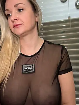 Bella-Tight online show from 02/24/26, 08:23