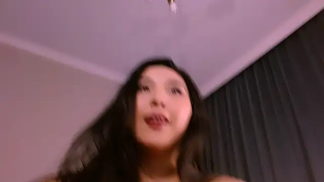 Snapshot of monabooty chatting on 01/31/25, 02:28 monabooty online show from 01/31/25, 02:28