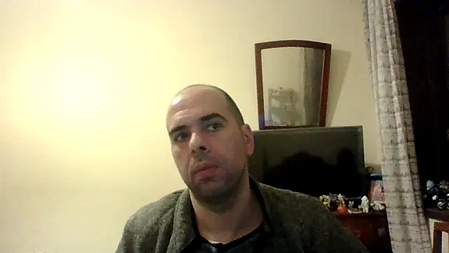 Snapshot of sstrasser chatting on 12/23/24, 12:14 sstrasser online show from 12/23/24, 12:14