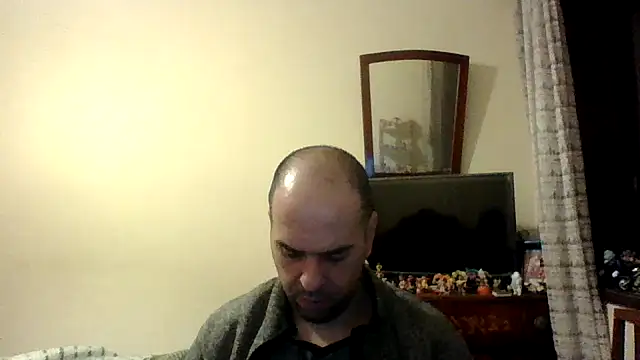 Snapshot of sstrasser chatting on 12/24/24, 01:16 sstrasser online show from 12/24/24, 01:16