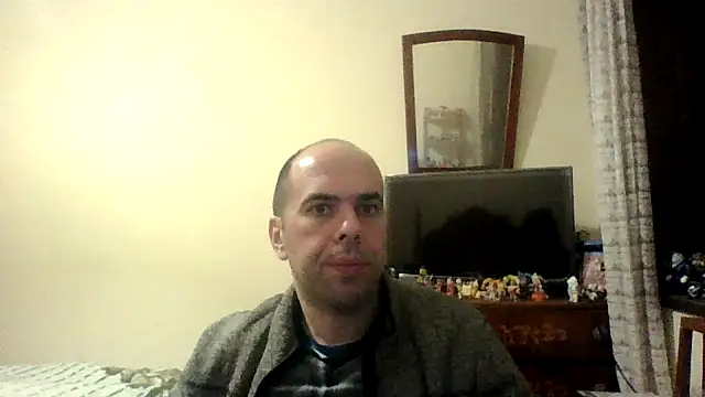 Snapshot of sstrasser chatting on 01/18/25, 01:08 sstrasser online show from 01/18/25, 01:08