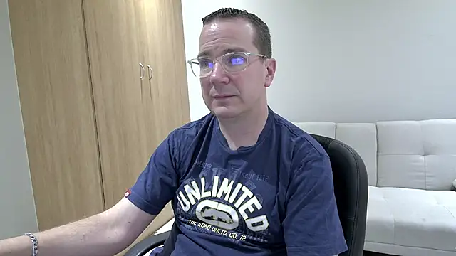 BrettJ81 online show from 09/23/25, 03:26