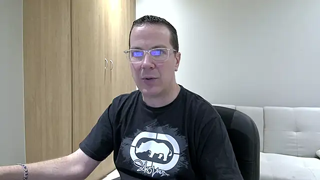 BrettJ81 online show from 10/06/25, 04:15