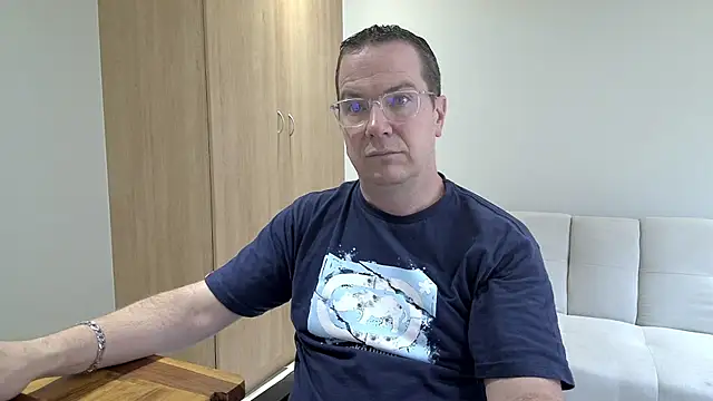 Snapshot of BrettJ81 chatting on 01/14/26, 12:55 BrettJ81 online show from 01/14/26, 12:55