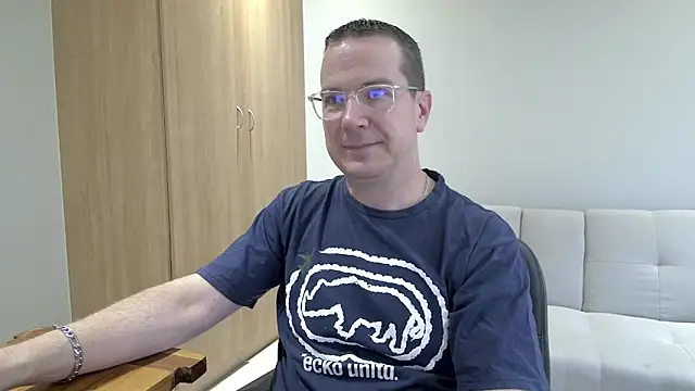 Snapshot of BrettJ81 chatting on 02/03/26, 02:44 BrettJ81 online show from 02/03/26, 02:44