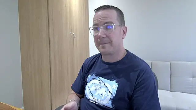 Snapshot of BrettJ81 chatting on 02/25/26, 02:59 BrettJ81 online show from 02/25/26, 02:59