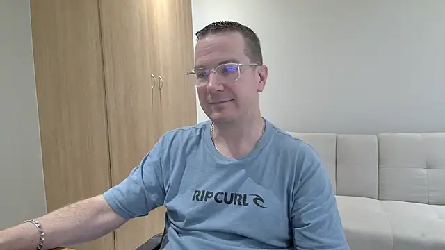 Snapshot of BrettJ81 chatting on 03/02/26, 03:19 BrettJ81 online show from 03/02/26, 03:19