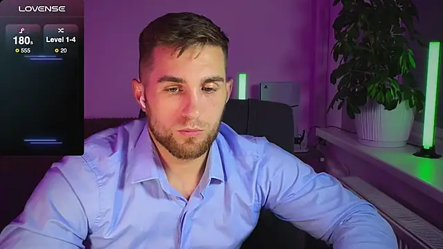 Sweeet  boy online show from 10/24/25, 11:34