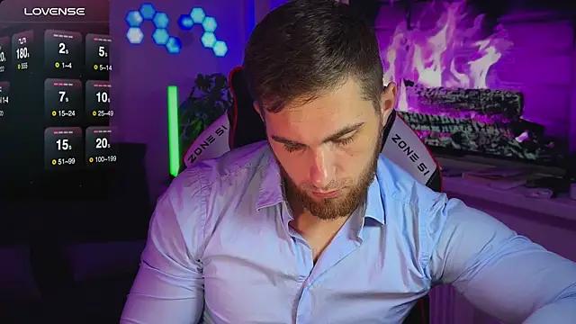 Snapshot of Sweeet__boy chatting on 11/08/25, 12:27 Sweeet boy online show from 11/08/25, 12:27