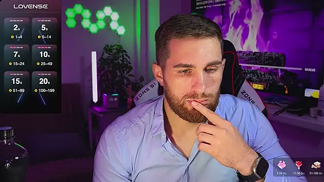 Snapshot of Sweeet__boy chatting on 11/27/25, 02:19 Sweeet boy online show from 11/27/25, 02:19