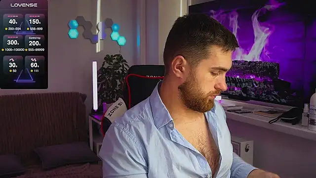 Snapshot of Sweeet__boy chatting on 11/28/25, 11:02 Sweeet boy online show from 11/28/25, 11:02